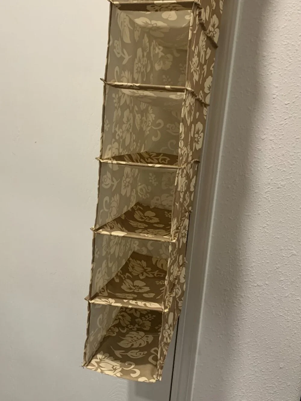 Hanging Shoe Organizer 10 Shelf Closet Storage Cubby Tan Tropical Floral 5x5x50